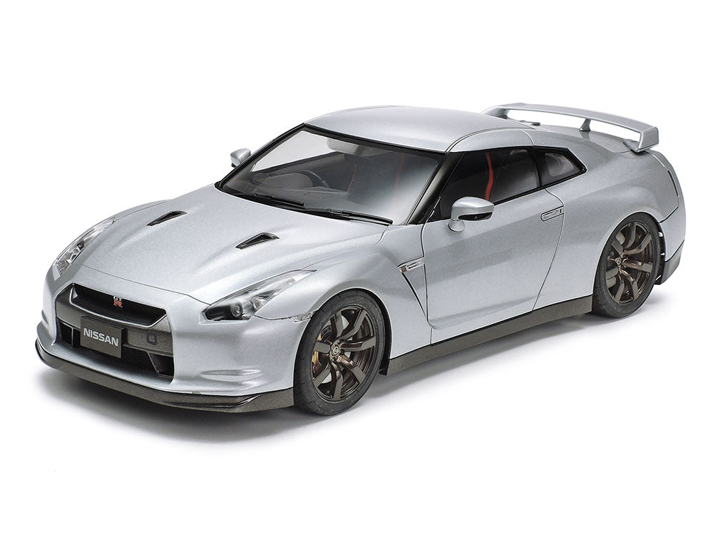 24300 Tamiya 1/24 Nissan Gt-R 07 Model Kit