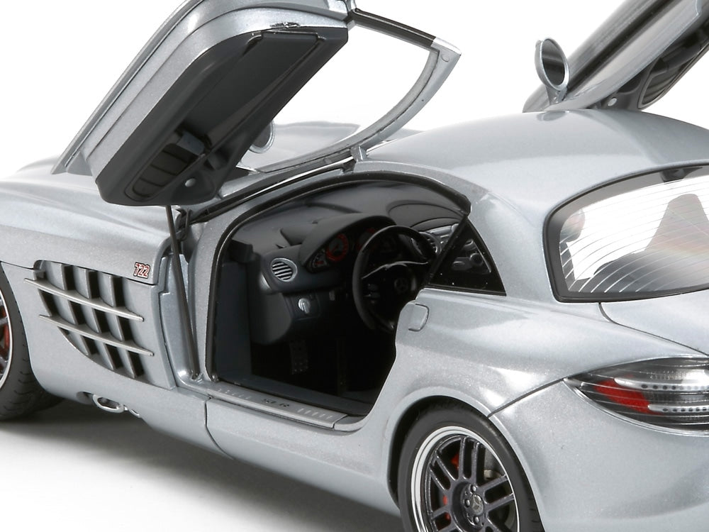 24317 Tamiya 1/24 Mercedes Benz SLR 722 Edition Model Kit